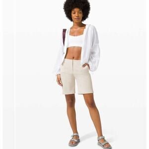 Lululemon In Power Mid Rise Short 8" Women Size 6 Color Dune Athleisure Casual